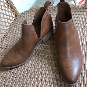 American eagle booties